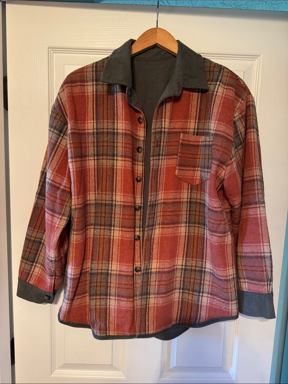 Plaid Fleece Button-Front Jacket in Rust reversible Size Medium